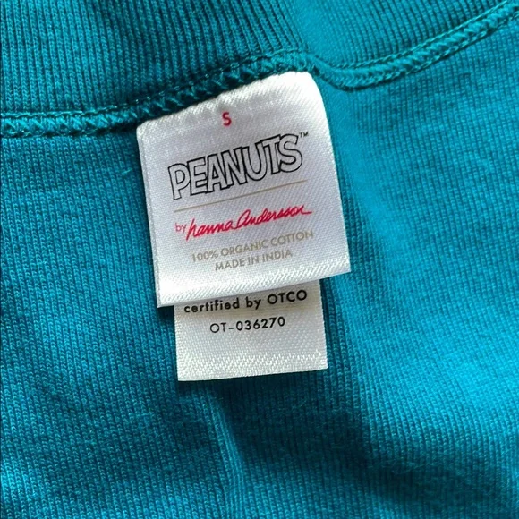 Hanna Andersson - Women’s Peanuts/Snoopy Holiday Long John Pajama Set - Picture 2 of 16